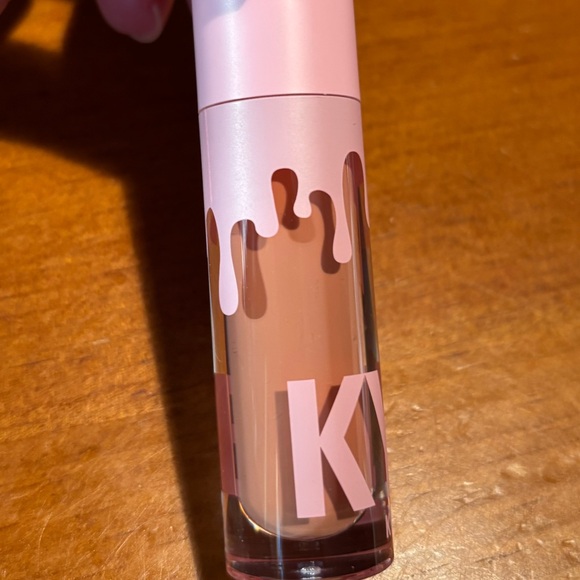 Kylie High Gloss Lip Gloss Partner in Crime - Picture 4 of 15